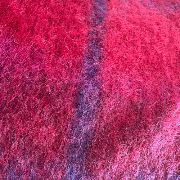 The Edinburgh Woollen Mill Blanket Red Purple Pink Wool Tartan Plaid Scotland - Picture 5 of 5